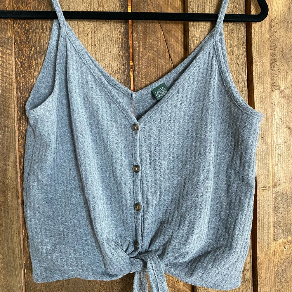 Wild fable Button Tank